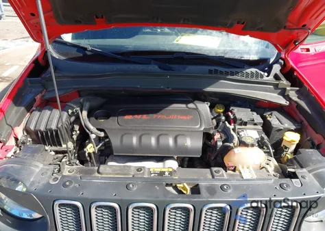 2017 Jeep Renegade Latitude Fwd z USA, uszkodzony, nr VIN ZACCJABB3HPG65642